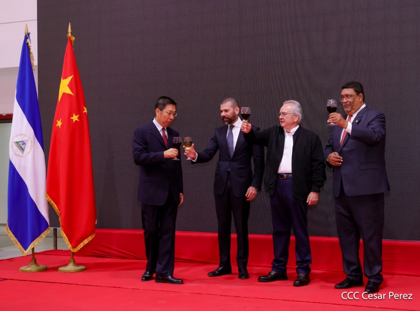 REPUBLICA-POPULAR-CHINA--(61)