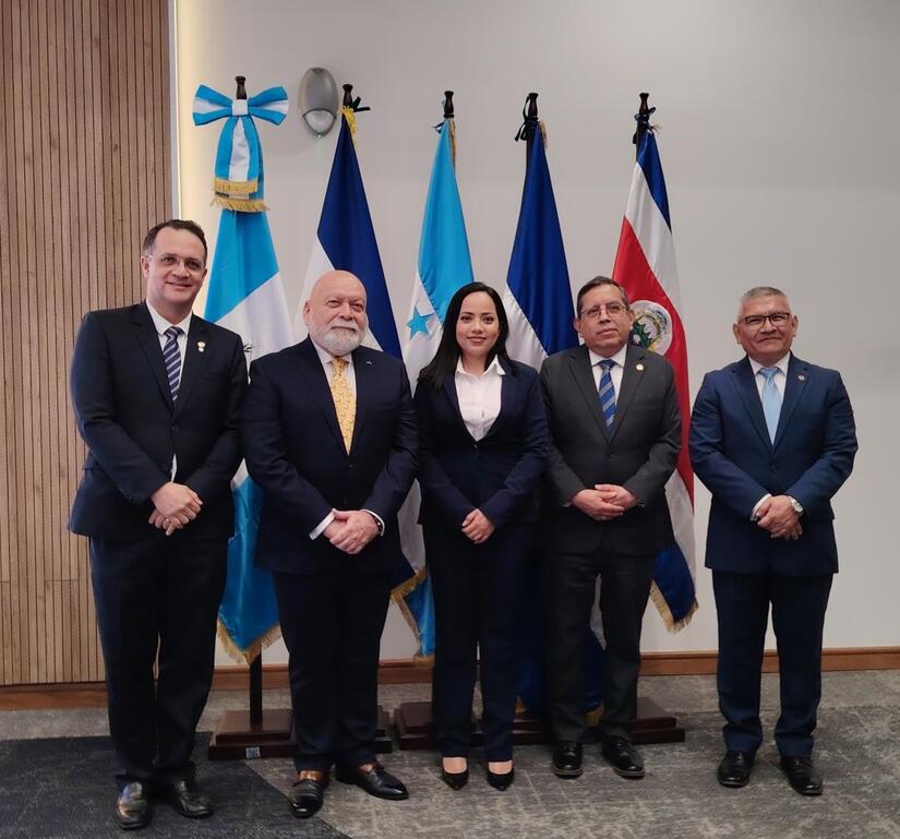 Embajada-de-Nicaragua-en-Honduras-8