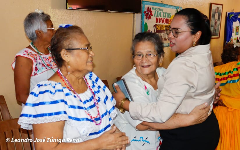Adultos-Mayores-38
