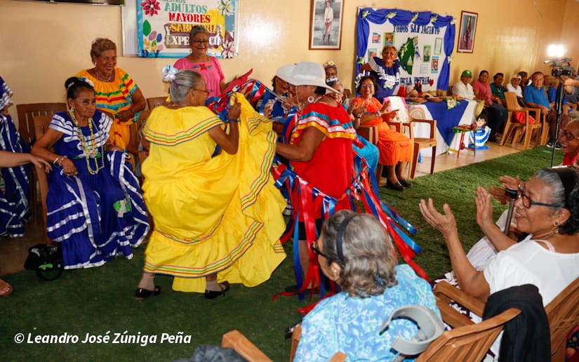 Adultos-Mayores-9