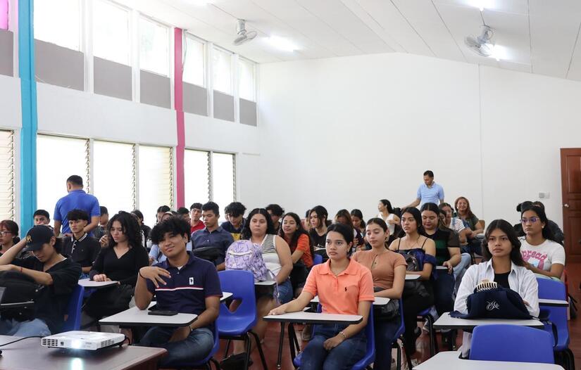 Universidad-La-Sandino-10