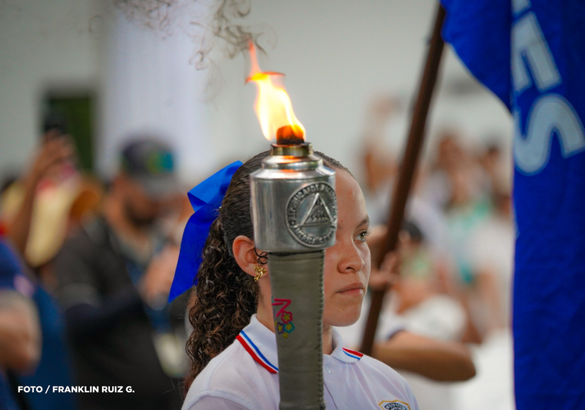 Antorcha-en-Costa-Rica--(2)