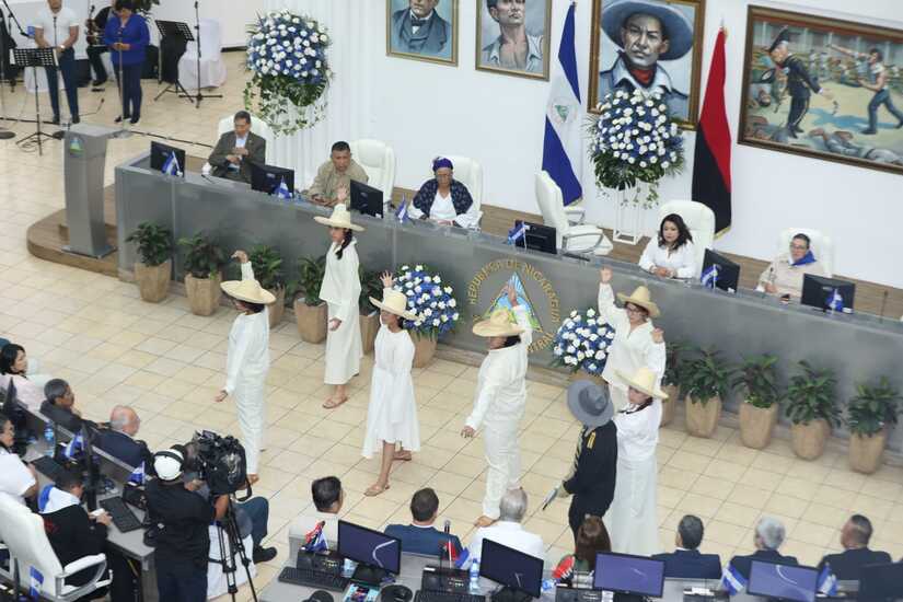 Sesion-especial-Asamblea-Nacional--(13)