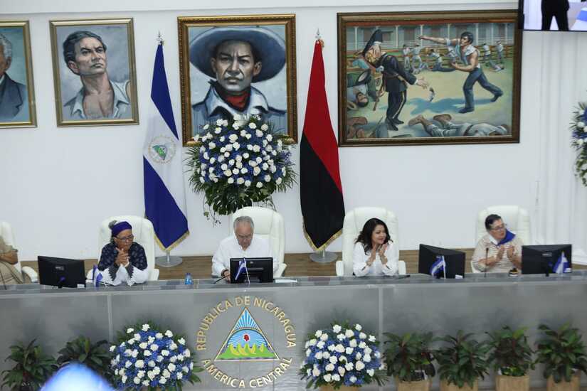 Sesion-especial-Asamblea-Nacional--(16)