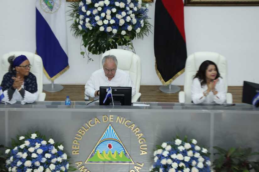 Sesion-especial-Asamblea-Nacional--(17)