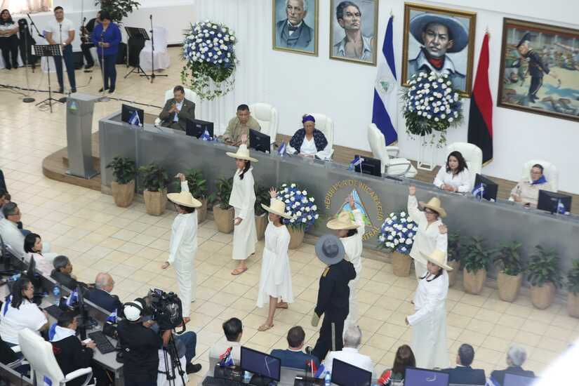 Sesion-especial-Asamblea-Nacional--(18)