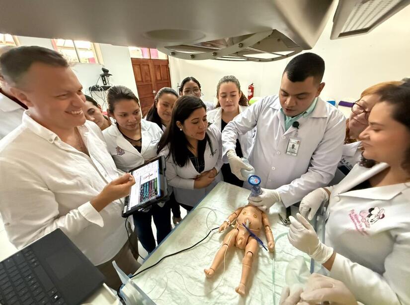 Seminario-a-medicos-de-Nicaragua-3