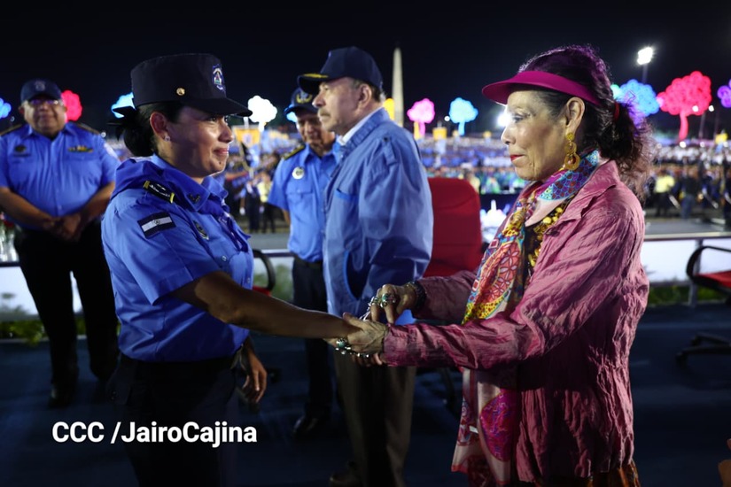 Aniversario-Policia-Nacional-11