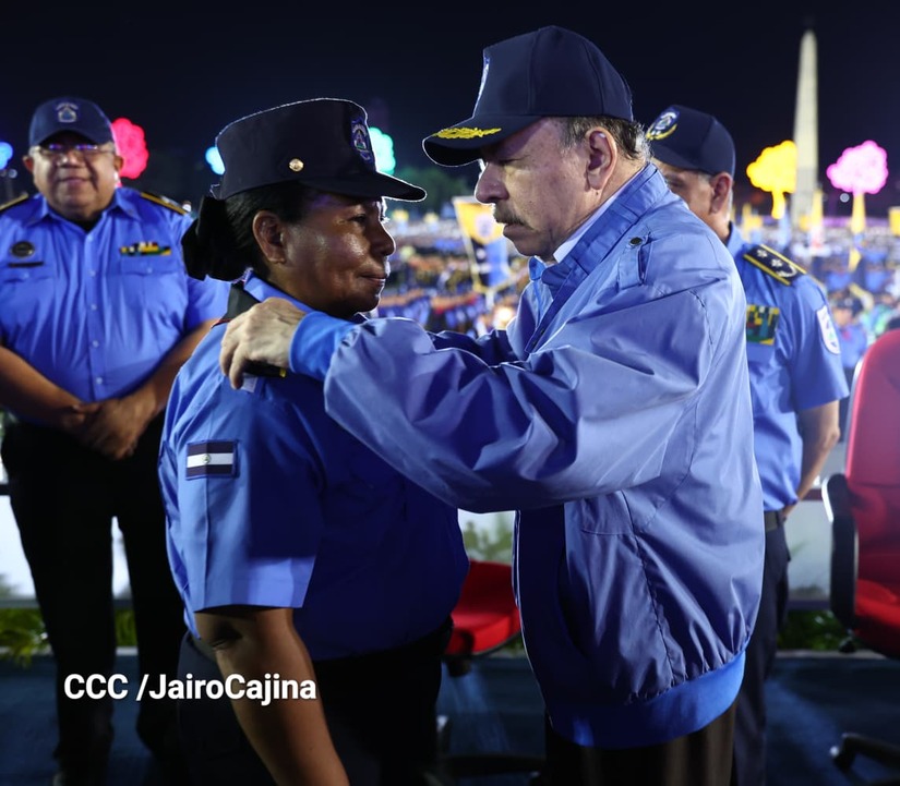 Aniversario-Policia-Nacional-13