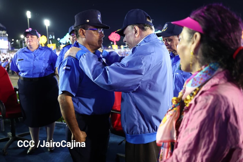 Aniversario-Policia-Nacional-21