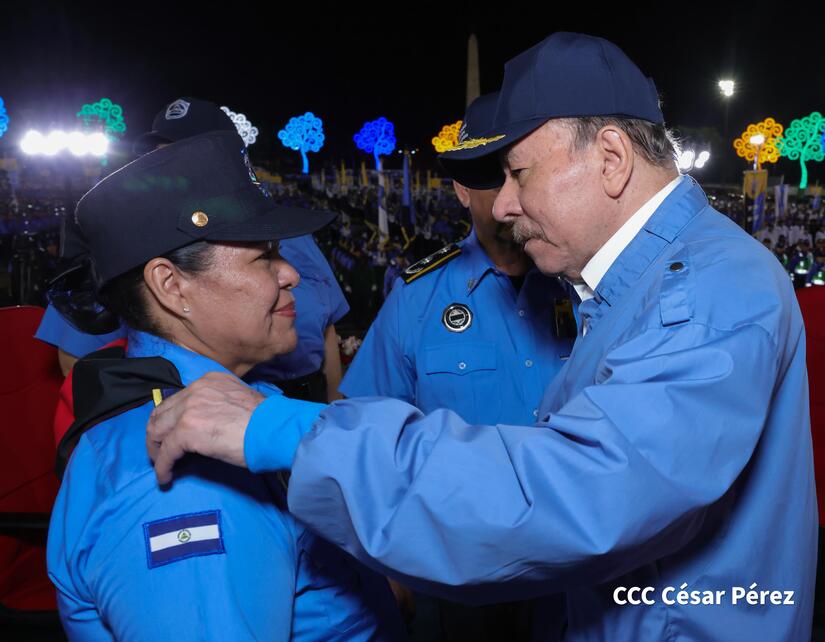 Aniversario-Policia-Nacional--(18)