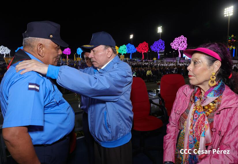 Aniversario-Policia-Nacional--(8)
