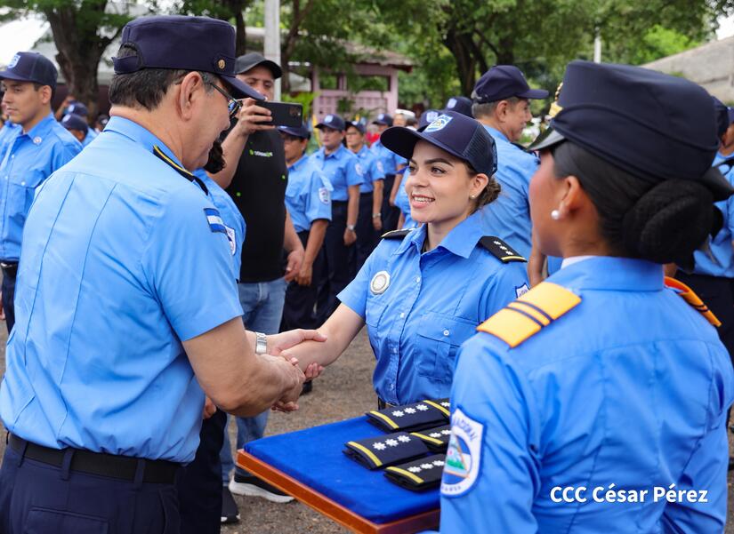Ascensos-Policiales--(44)