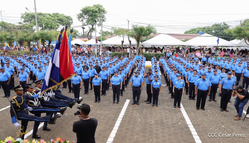 Ascensos-Policiales-10