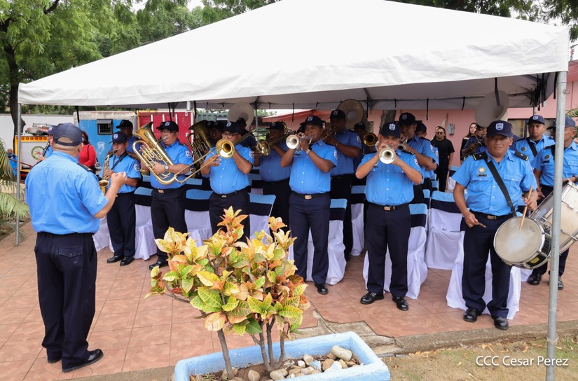 Ascensos-Policiales-12