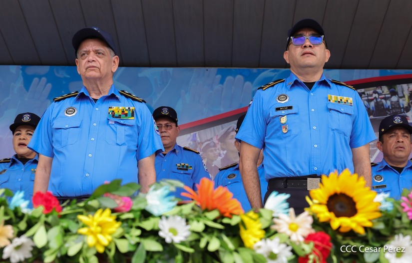 Ascensos-Policiales-13