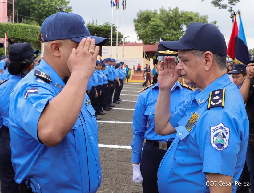 Ascensos-Policiales-15