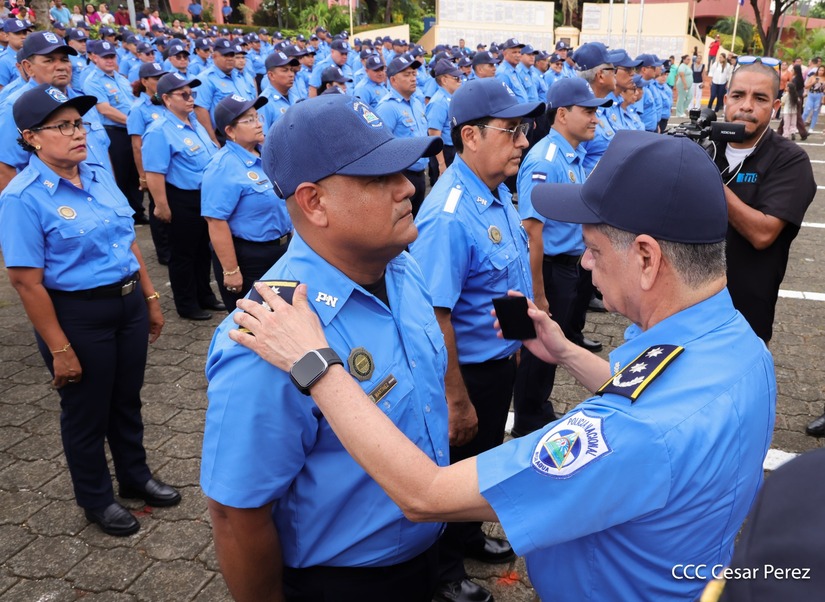 Ascensos-Policiales-19