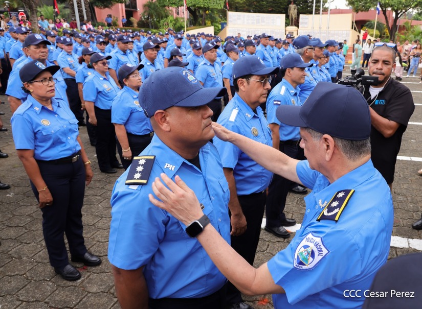 Ascensos-Policiales-20