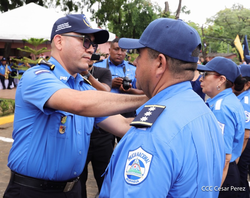 Ascensos-Policiales-21
