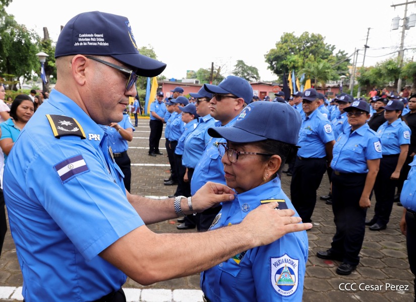 Ascensos-Policiales-23