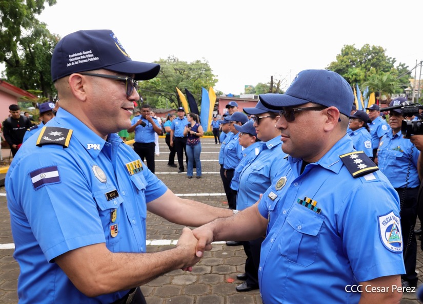 Ascensos-Policiales-26