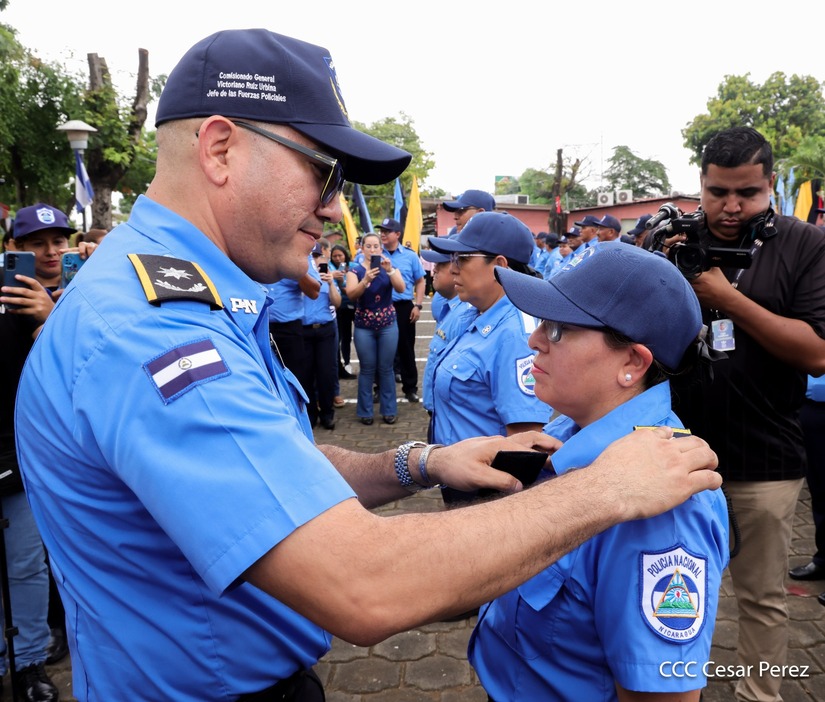 Ascensos-Policiales-29