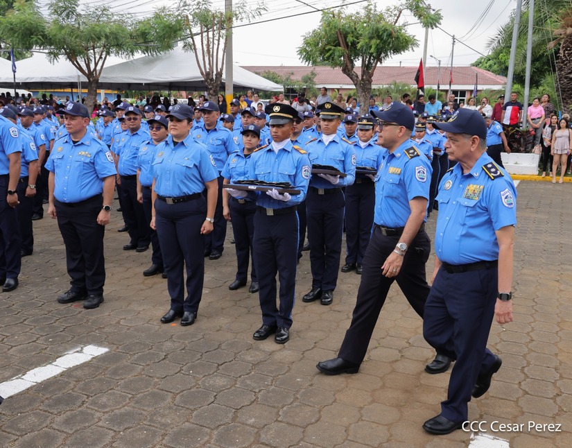 Ascensos-Policiales-3