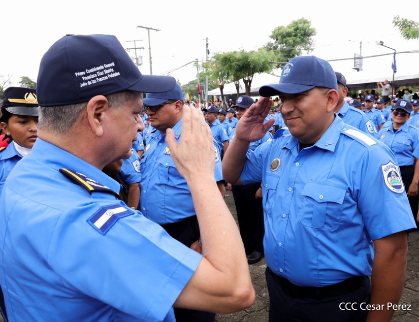 Ascensos-Policiales-36