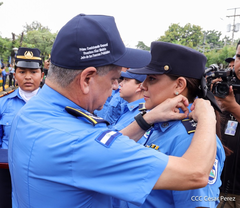 Ascensos-Policiales-45