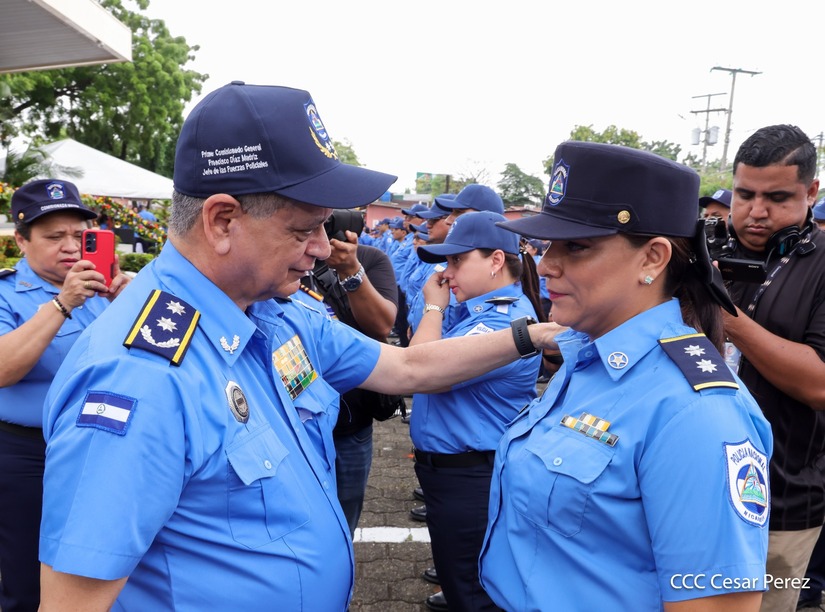 Ascensos-Policiales-47