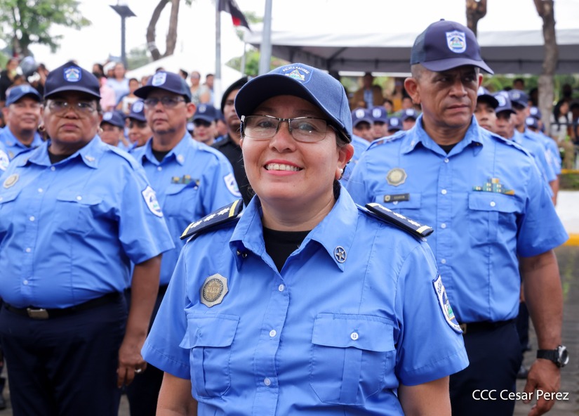 Ascensos-Policiales-54