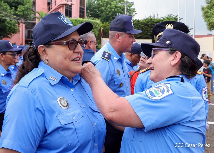 Ascensos-Policiales-64