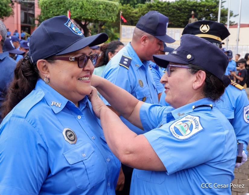 Ascensos-Policiales-66
