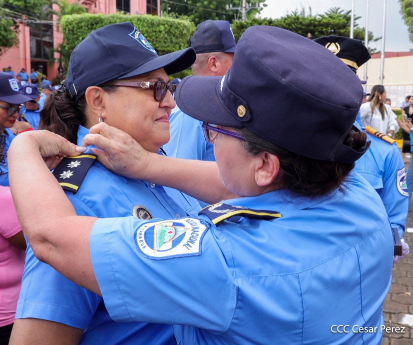 Ascensos-Policiales-67
