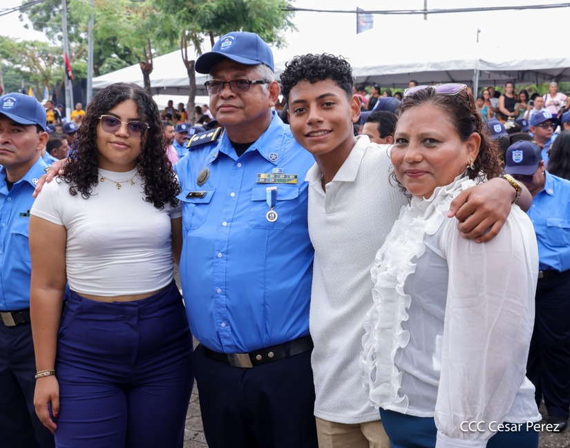 Ascensos-Policiales-69