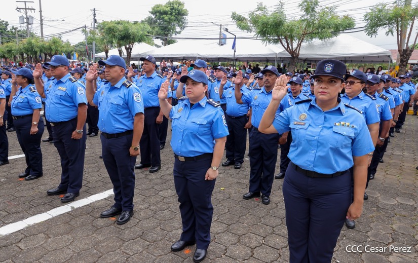 Ascensos-Policiales-72