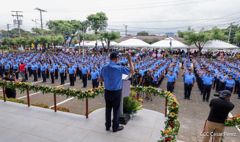 Ascensos-Policiales-73
