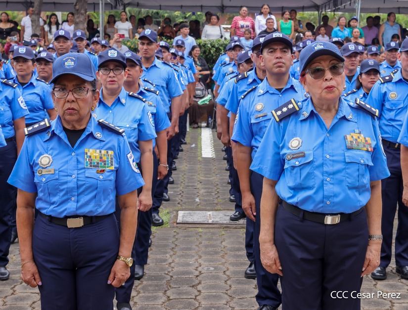 Ascensos-Policiales-78