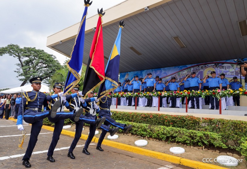 Ascensos-Policiales-79