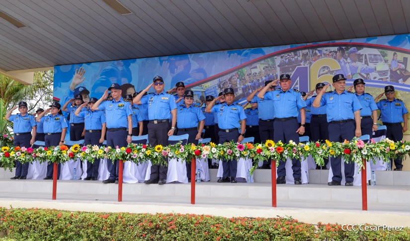 Ascensos-Policiales-80