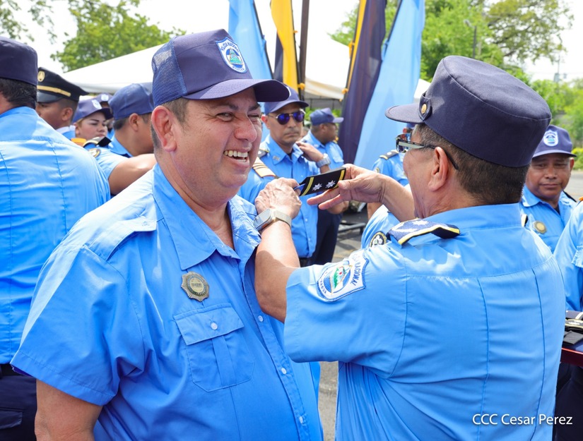Ascensos-Policiales--(21)