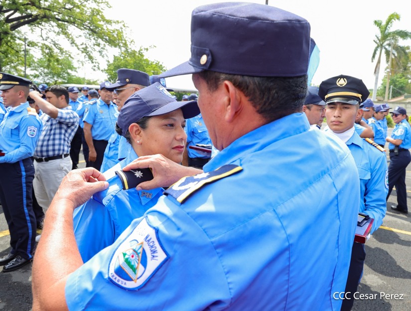 Ascensos-Policiales--(25)