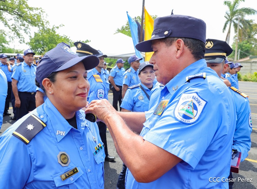 Ascensos-Policiales--(29)