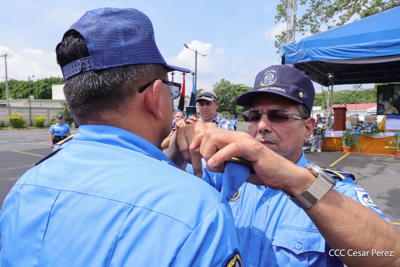 Ascensos-Policiales--(33)