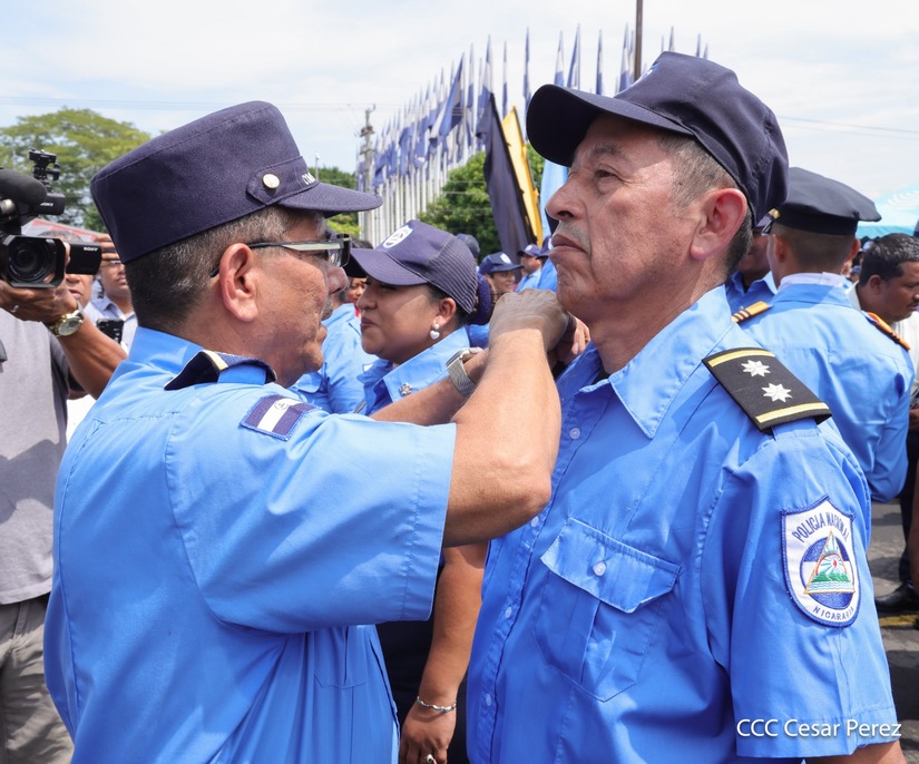 Ascensos-Policiales--(39)