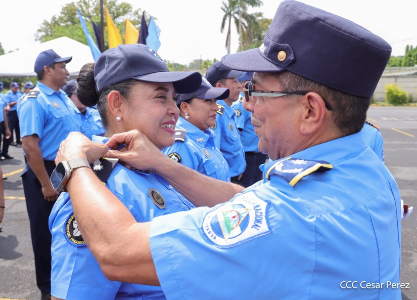 Ascensos-Policiales--(48)