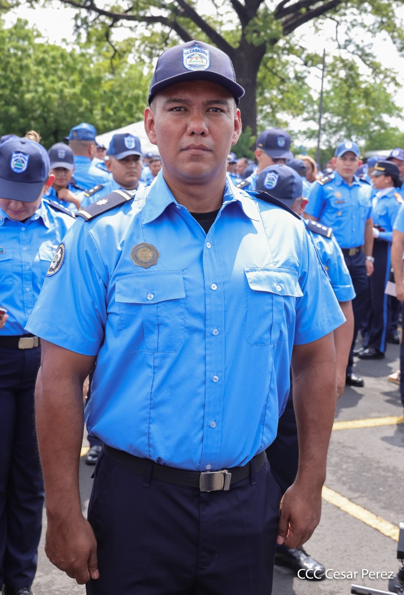 Ascensos-Policiales--(49)