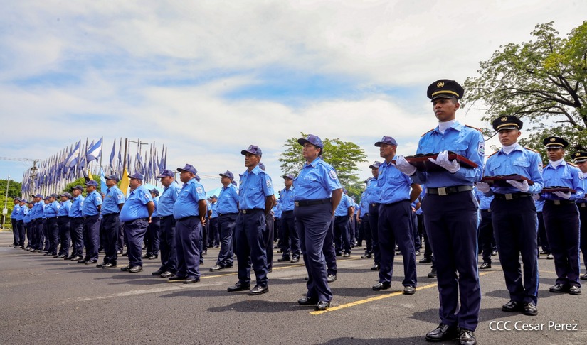 Ascensos-Policiales--(5)