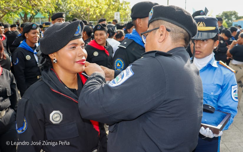 Ascensos-Policiales--(12)